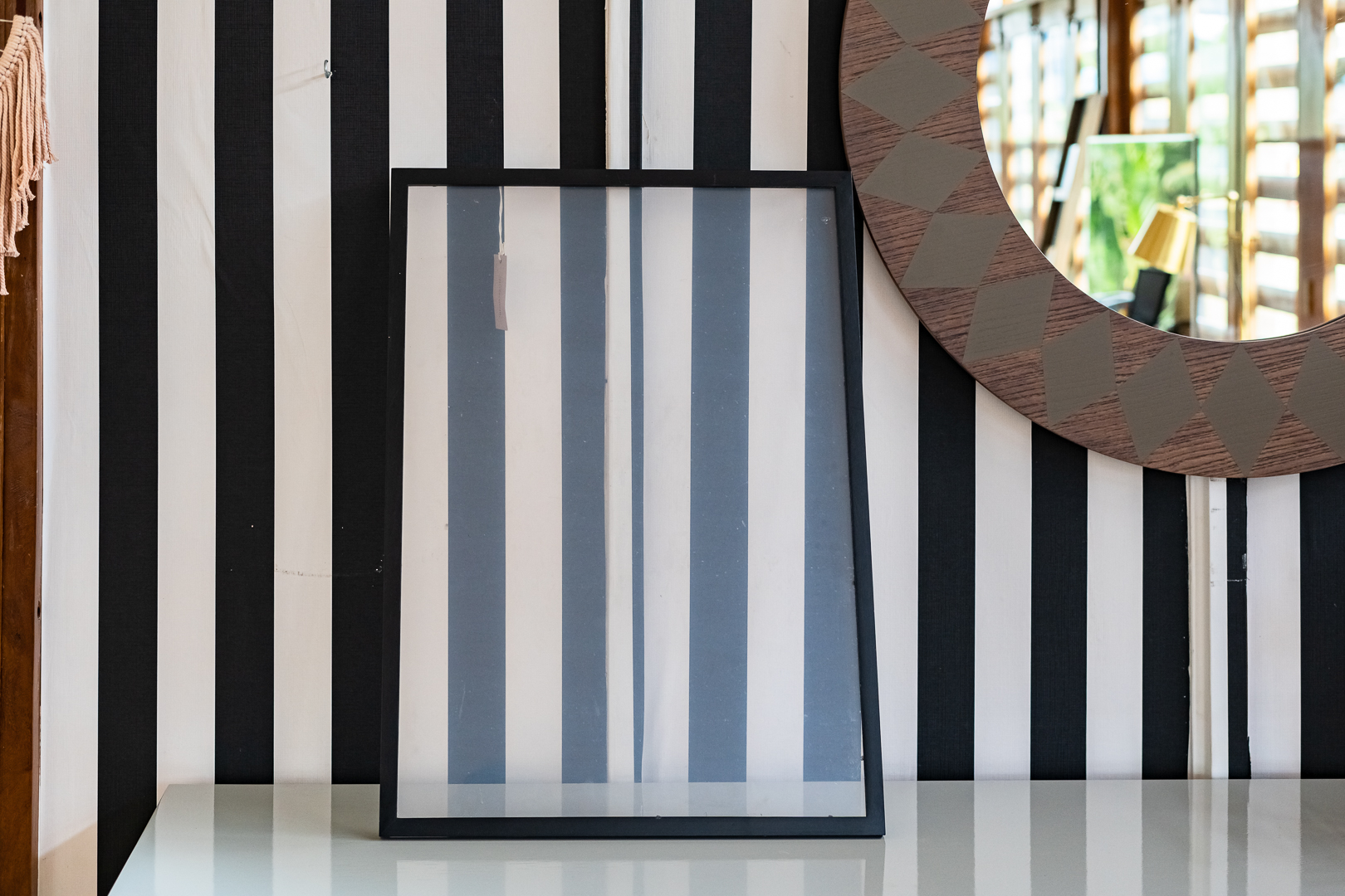 Frame Black Paulownia Large