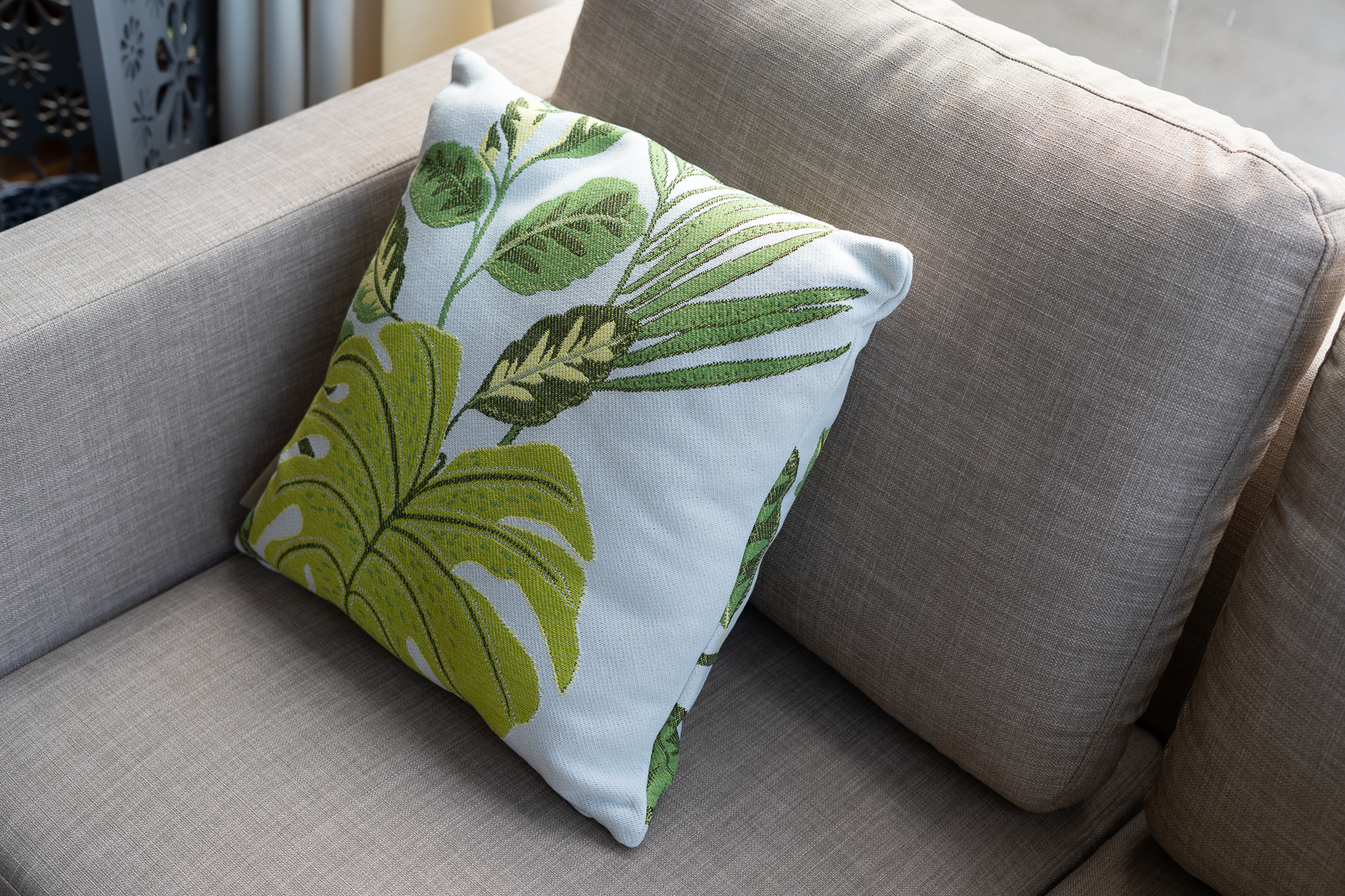 Green Leaves Outdoor Cushion