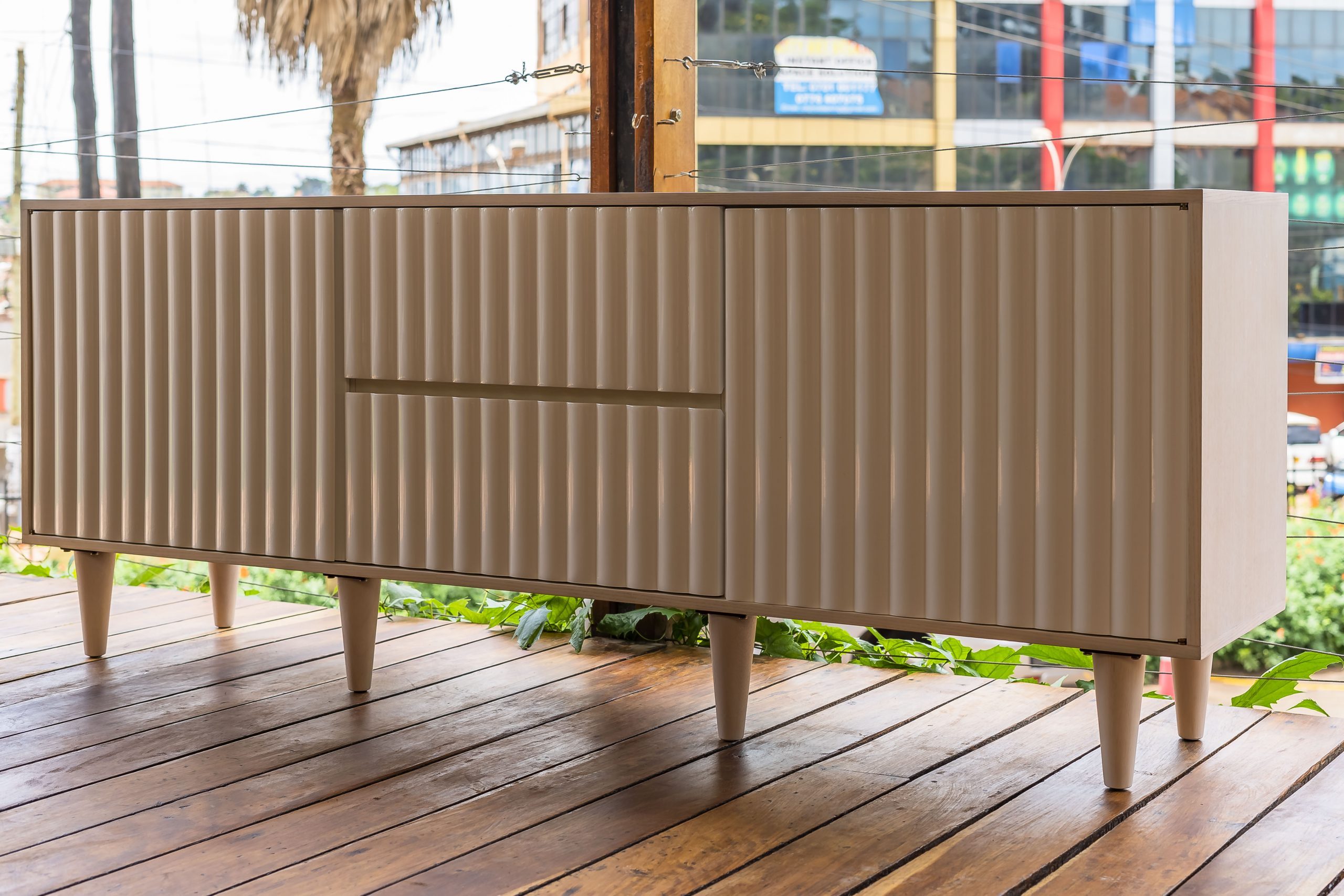 Skirt , Large Entertainment Unit