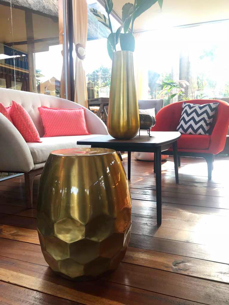 Stool with rice hammer brass