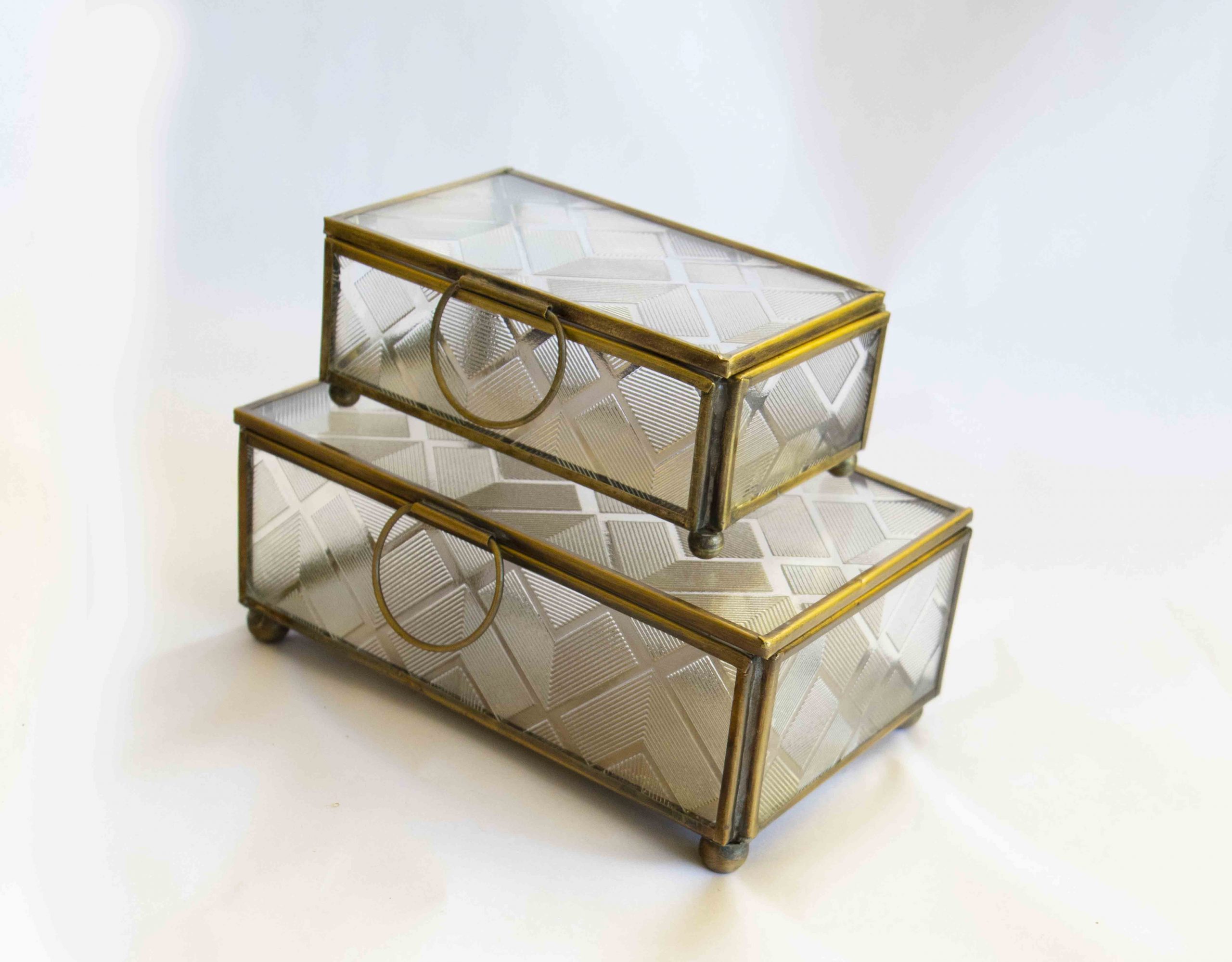 Box gold glass