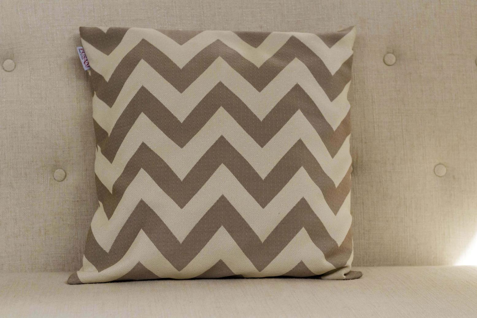 Chevron beige