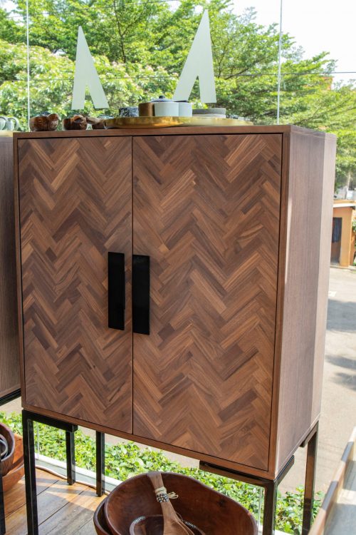 Harmonize 2Dr cabinet