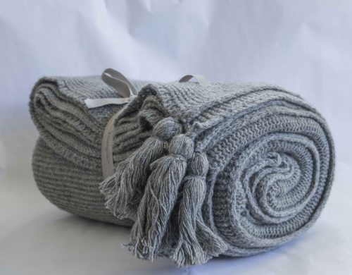 Throw grey wool